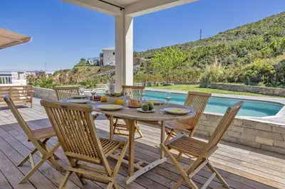 Piscine de l'établissement Villa La Marine ou située à proximité