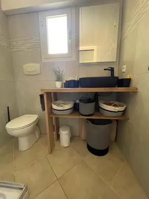 Salle de bains dans l'établissement Brisa di mare