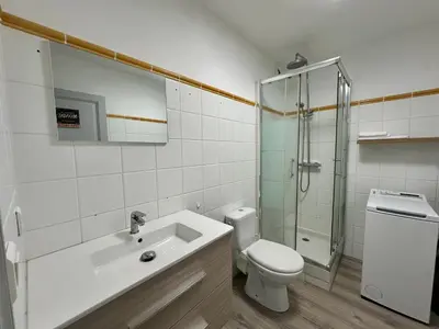 Salle de bains dans l'établissement Appartement T3 Cala Di Mare L'ILE ROUSSE