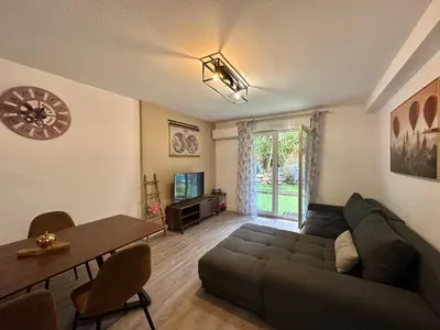 Coin salon dans l'établissement Appartement T3 Cala Di Mare L'ILE ROUSSE