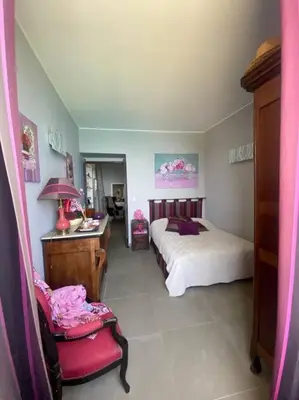Un ou plusieurs lits dans un hébergement de l'établissement Maison en bord de mer en Corse Lavasina Brando