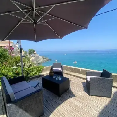 Maison en bord de mer en Corse Lavasina Brando