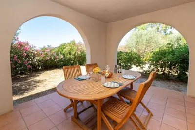 Jardin de l'établissement Appartement Privilège vue mer - Ile Rousse