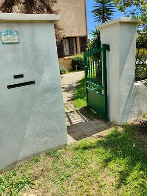 Plan de l'établissement Maison de campagne piscine et jardin privatifs près de la plage
