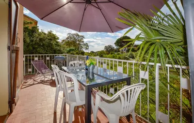 Balcon ou terrasse dans l'établissement 2 Bedroom Stunning Home In San-Giuliano