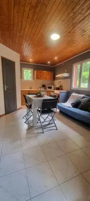 Coin salon dans l'établissement Résidence bord de mer I Querci