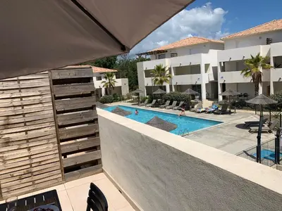 Piscine de l'établissement Appartement T3 en Corse, Marina di Bravone N131 ou située à proximité