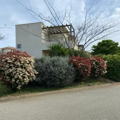 Appartement T3 bord de mer résidence Aqualinda E55