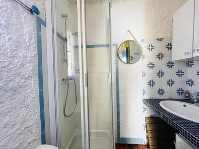 Salle de bains dans l'établissement Studio Cocody 49 LUMIO