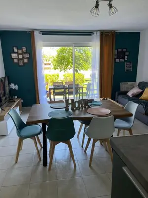 Coin salon dans l'établissement Les villas de Melody