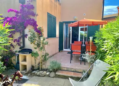 Jardin de l'établissement Immo A2L Lozari