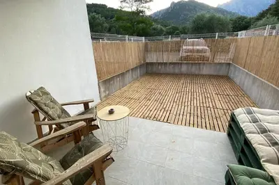 Vue générale sur la montagne ou vue sur la montagne depuis l'appartement