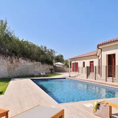 Résidence Les volets rouges - Duplex de standing avec piscine