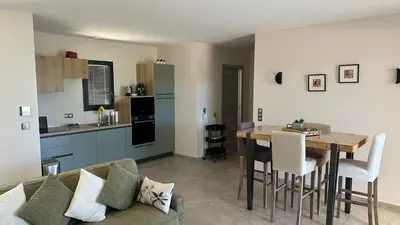 Cuisine ou kitchenette dans l'établissement Un air de paradis à Corbara