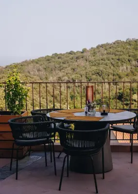 Vue générale sur la montagne ou vue sur la montagne depuis l'hôtel