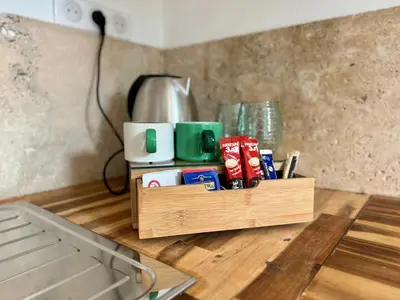Plateau bouilloire dans l'établissement Chambre de charme à Evisa