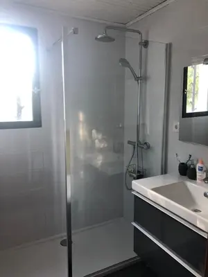 Salle de bains dans l'établissement La corse entre plage et rivière