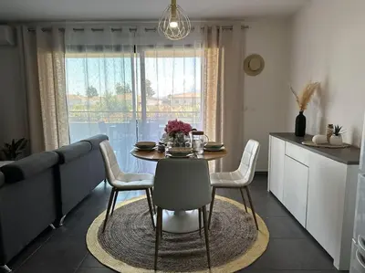 Coin salon dans l'établissement 5 min des plages - Appt 2 chambres A Casa Bella