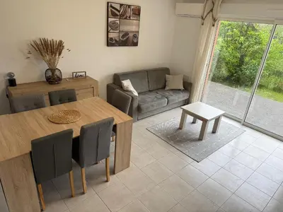 Coin salon dans l'établissement Villa 7 personnes résidence Mélody