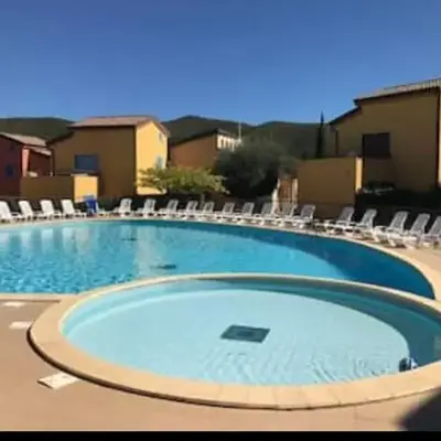 Maison en duplex dans résidence à 400m de la mer