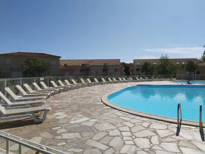 Piscine de l'établissement Ville melody ou située à proximité