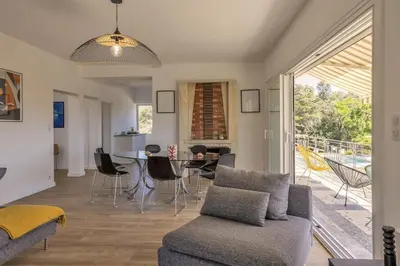 Coin salon dans l'établissement Villa Jeanne