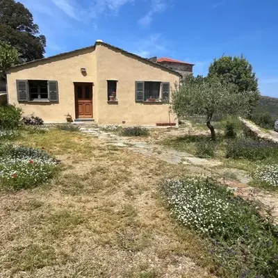 Maison à la pointe du Cap Corse