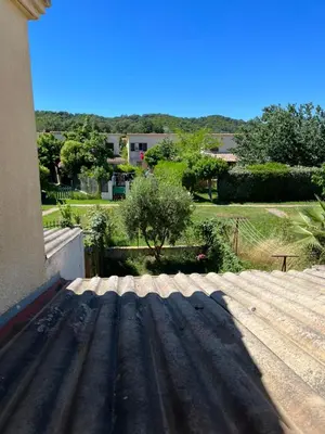 Vue générale sur la montagne ou vue sur la montagne depuis la maison de vacances