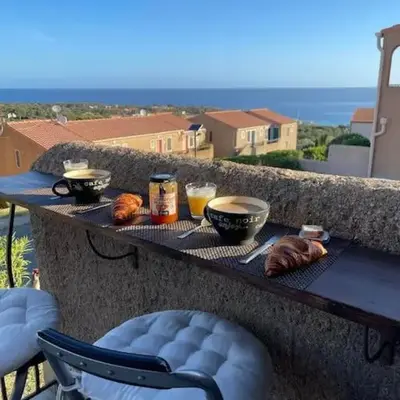 Studio vue mer à Sant'Ambroggio