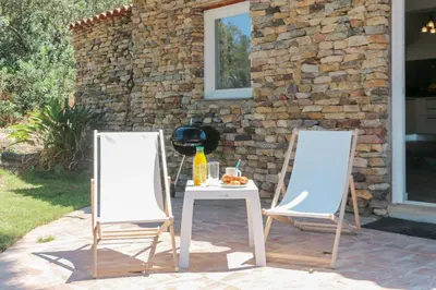 Terrasse ou espace extérieur de l'établissement A Casetta - Maison climatisée avec piscine