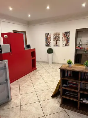 Cuisine ou kitchenette dans l'établissement Côté Boulevard
