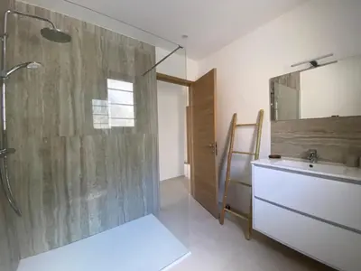 Salle de bains dans l'établissement Grande maison à Belgodère Balagne