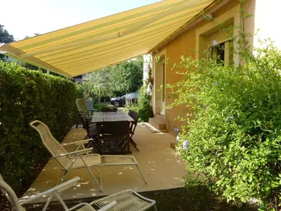 Jardin de l'établissement Villa Le Vieux Figuier