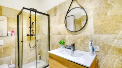 Salle de bains dans l'établissement Suite Paoli by Monarca Business and Holidays - Bastia