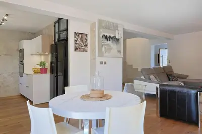 Coin salon dans l'établissement Villa San Pedrone