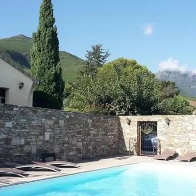 Studio 4 personnes avec piscine - Le petit Empereur