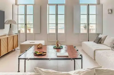 Coin salon dans l'établissement Luxury house with pool - Lumio