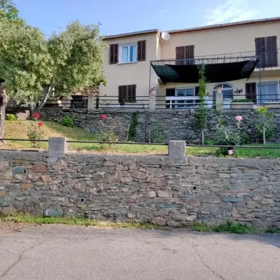 Maison de village corse