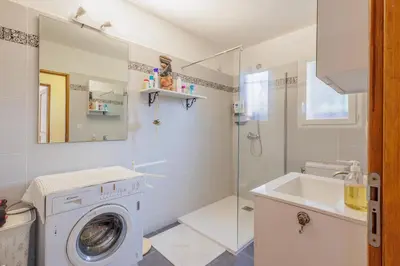 Salle de bains dans l'établissement Jaso - Maison à 5min de la plage