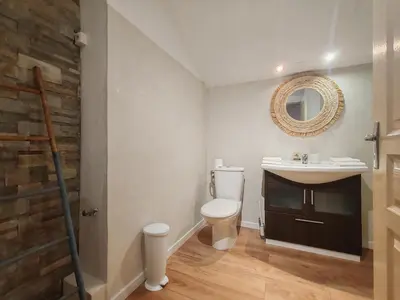 Salle de bains dans l'établissement Gîte casa di l'Apa