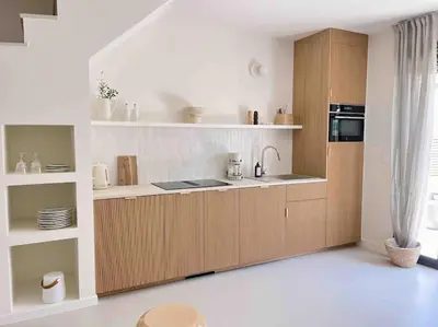 Cuisine ou kitchenette dans l'établissement LA GRANDE JANE petite villa bord de mer