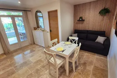 Cuisine ou kitchenette dans l'établissement T2 Mare - Casa Mattea