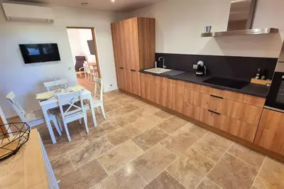 Cuisine ou kitchenette dans l'établissement T2 Mare - Casa Mattea
