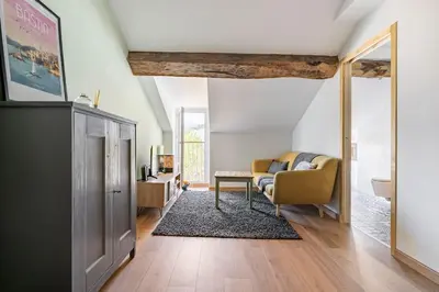 Coin salon dans l'établissement Citadelle de Bastia - duplex - vue mer