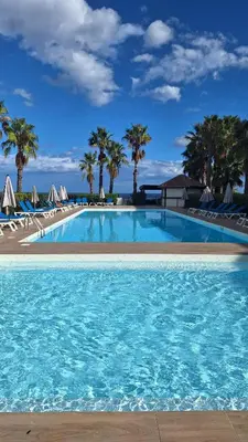 Piscine de l'établissement Appartement dans résidence avec piscine et plage privées ou située à proximité