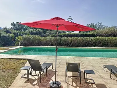 Piscine de l'établissement Villa 13 oliviers Couchers de soleil LUMIO ou située à proximité