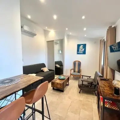 Superbe studio neuf vue mer