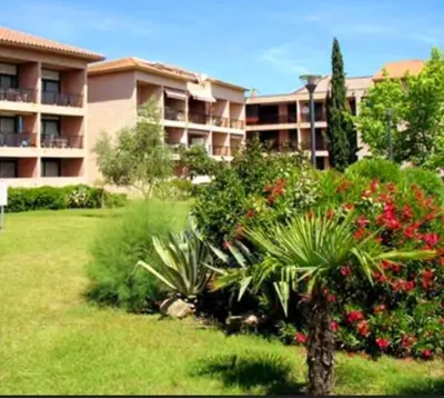 Jardin de l'établissement Studio les pieds dans l'eau