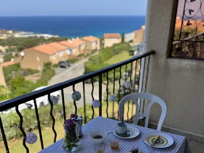 Balcon ou terrasse dans l'établissement Studio proche Calvi