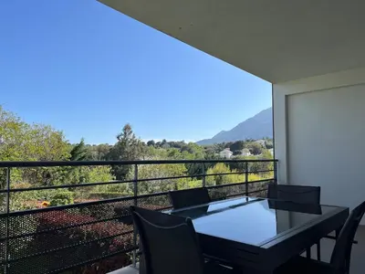 Vue générale sur la montagne ou vue sur la montagne depuis l'appartement